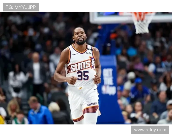 杜兰特加盟太阳队为球队注入新活力 冲击总冠军再掀新篇章